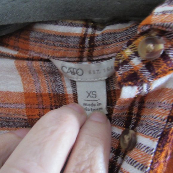 Catos Plaid Top - Picture 4 of 7